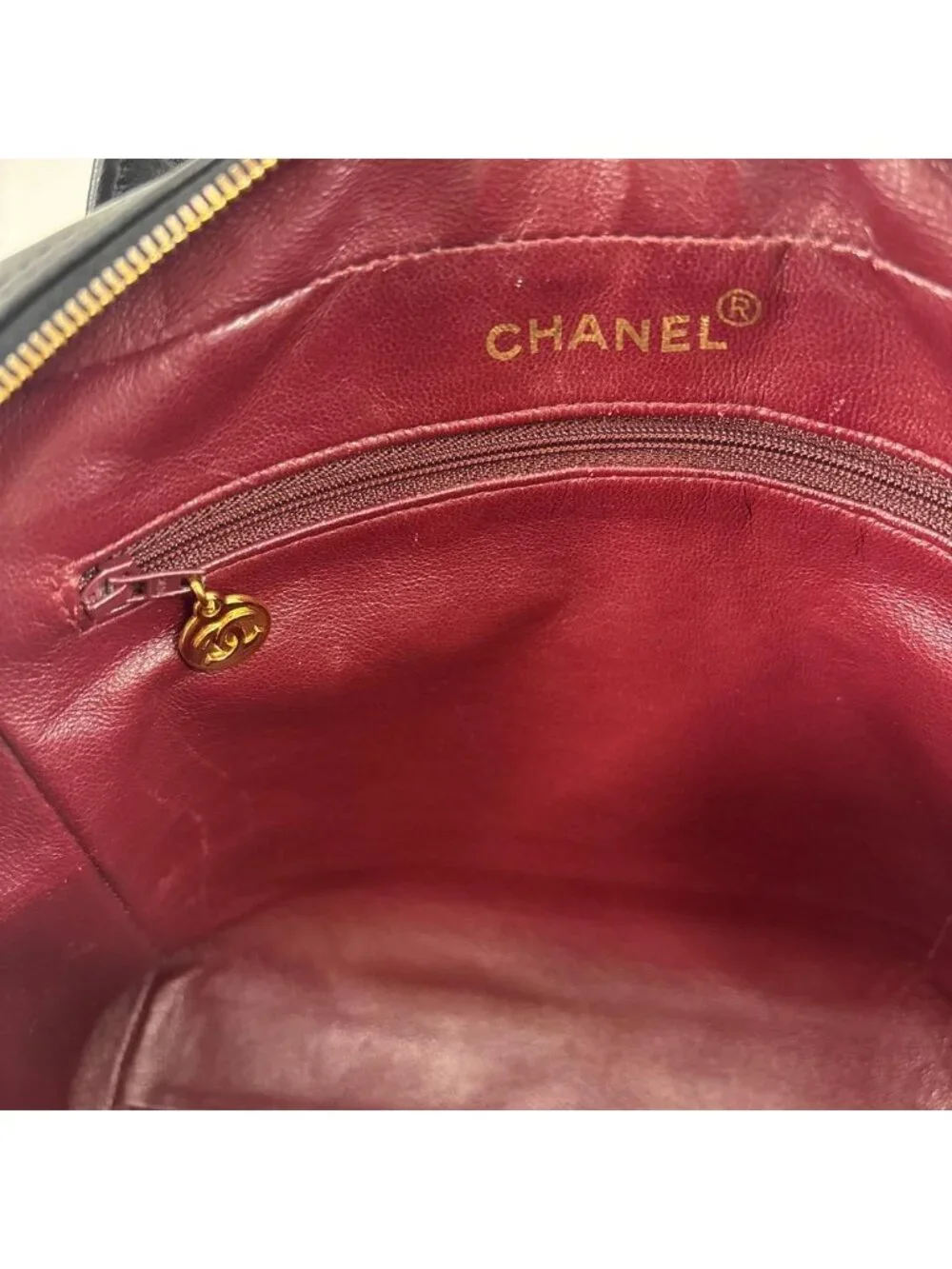 Chanel Super Lambskin CC Logo Tote Black